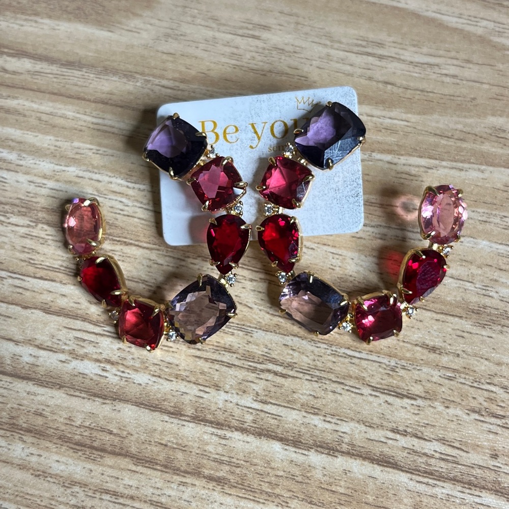 18 gold plated earring with fine stones